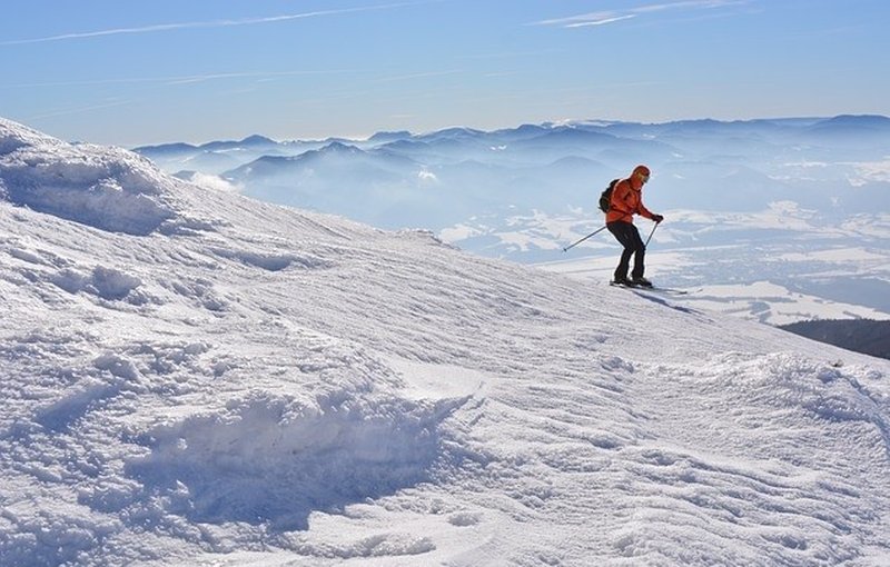 Nudíte se na sjezdovce? Zkuste skialp